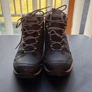 Salomon Black and Brown Athletic Shoes Size 8.5